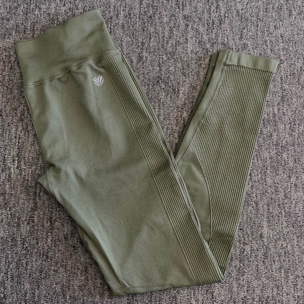 Mid Rise Gymshark Dupe Leggings